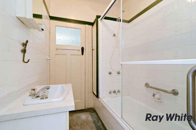 5 Carroll Crescent, GRANGE QLD 4051, Grange - Thumbnail 8