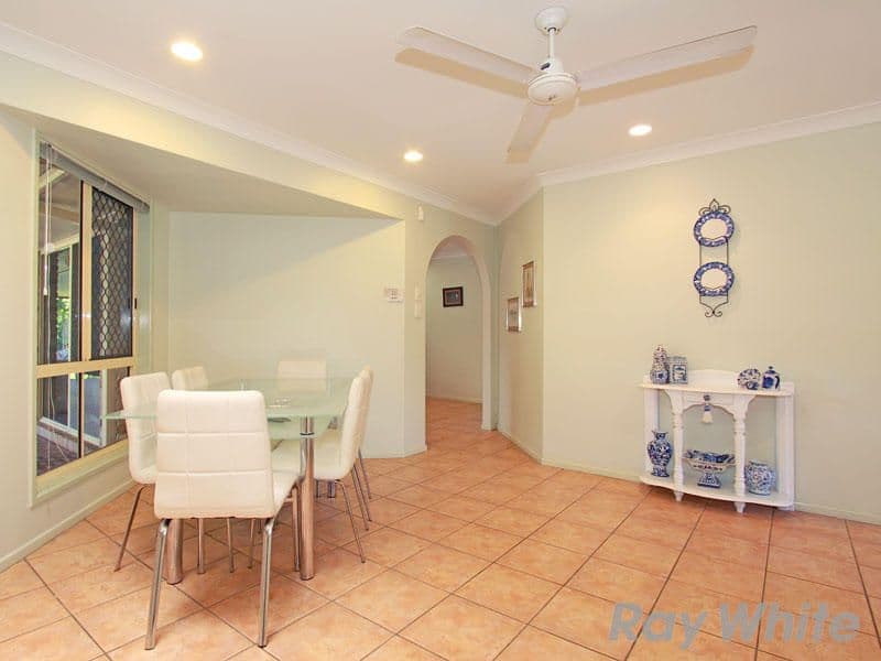 18 Glenvillan Place, BRIDGEMAN DOWNS QLD 4035, Bridgeman Downs - Thumbnail 8