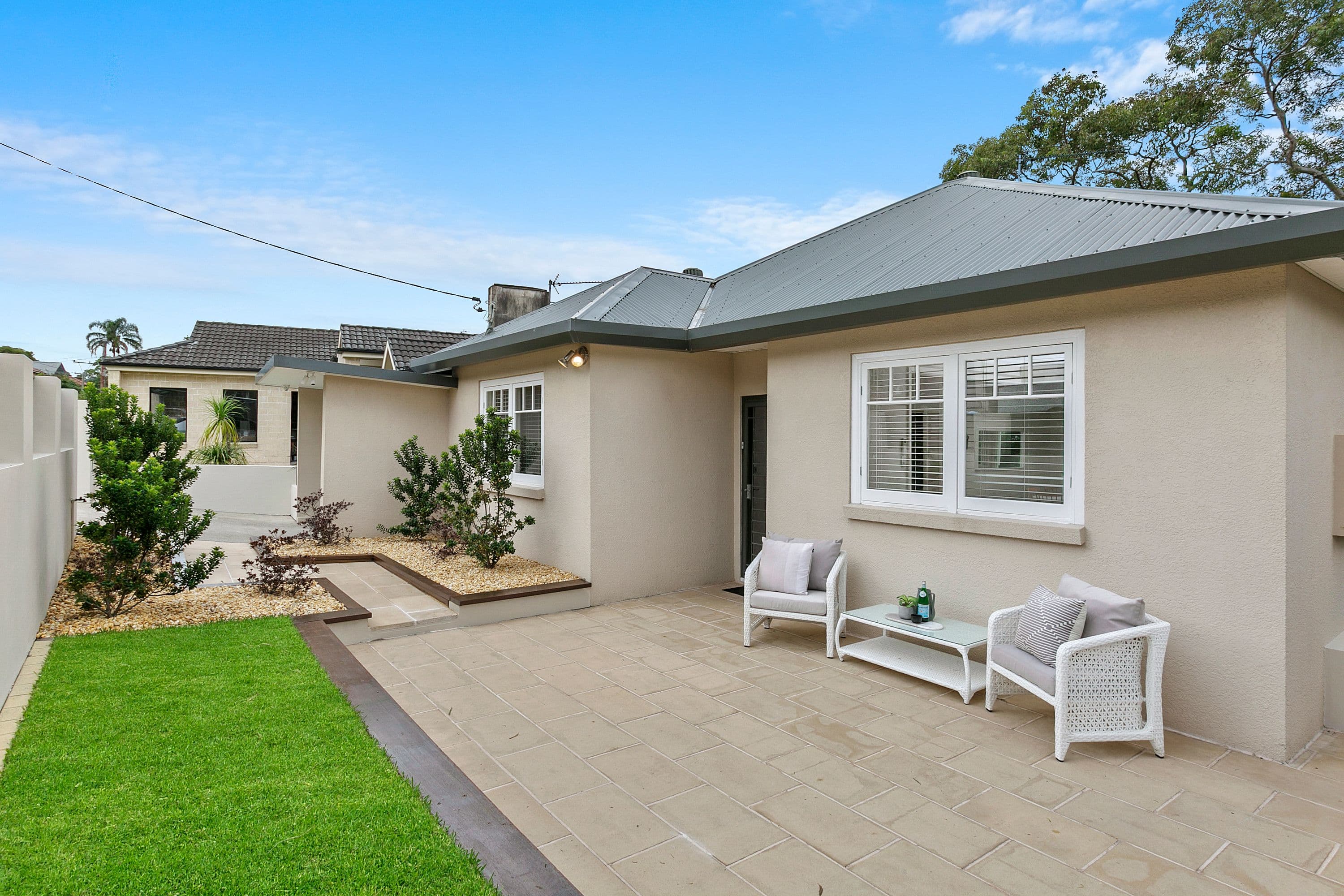 37 Smith Avenue, Allambie Heights - Thumbnail 2