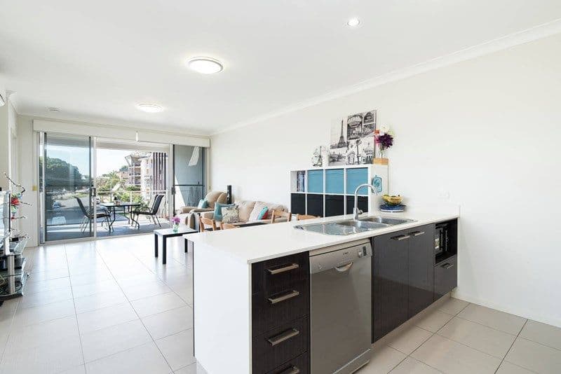 17 Hows Road, Nundah QLD 4012, Nundah - Thumbnail 2