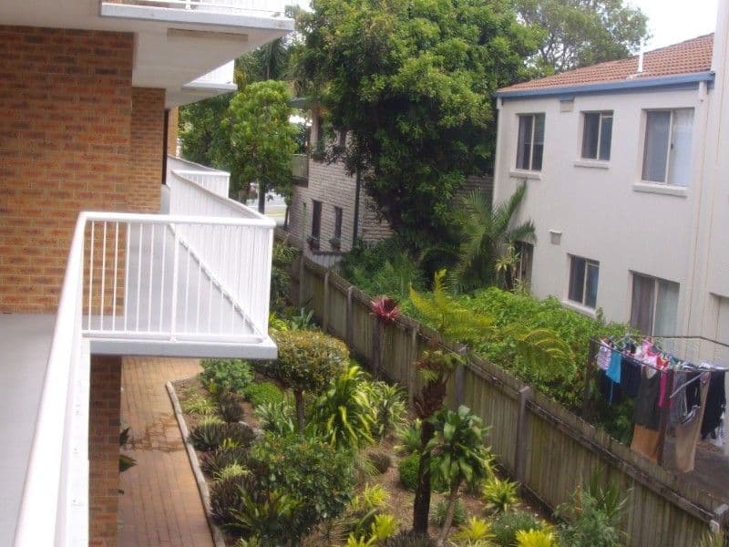 4 Brighton Avenue, BIGGERA WATERS QLD 4216, Biggera Waters - Thumbnail 2