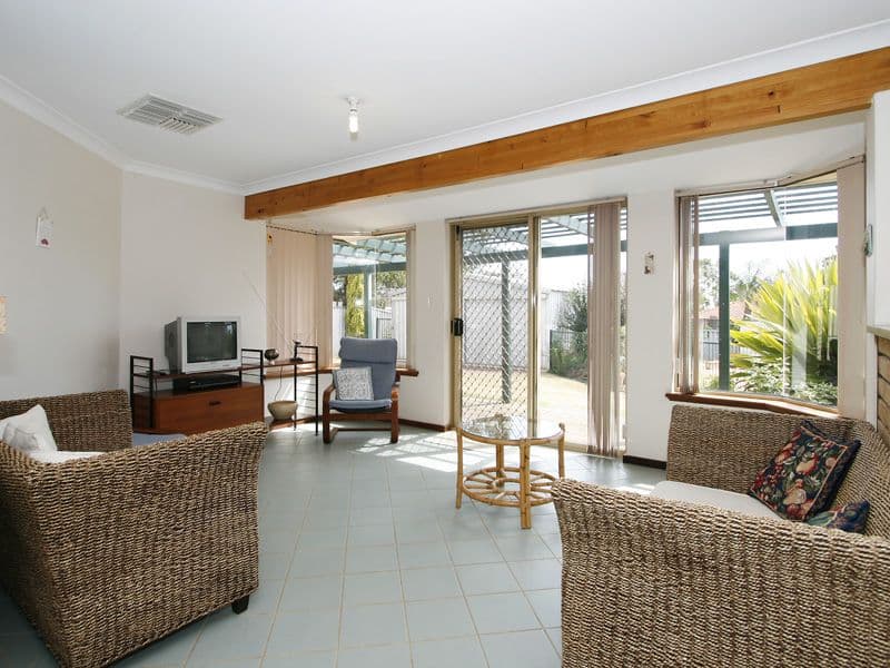 11 Blackboy Road, GREENMOUNT WA 6056, Greenmount - Thumbnail 3