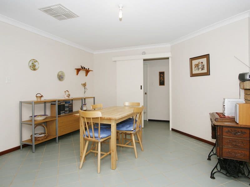 11 Blackboy Road, GREENMOUNT WA 6056, Greenmount - Thumbnail 6