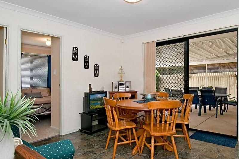 110 Cambridge Crescent, FITZGIBBON QLD 4018, Fitzgibbon - Thumbnail 5