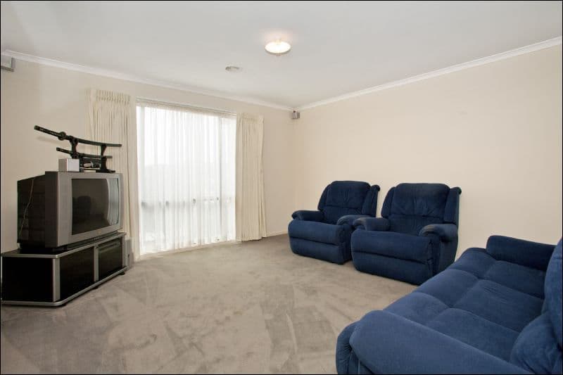 2-4 McCubbin Court, CORIO VIC 3214, Corio - Thumbnail 4