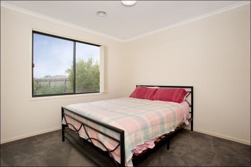 2-4 McCubbin Court, CORIO VIC 3214, Corio - Thumbnail 6