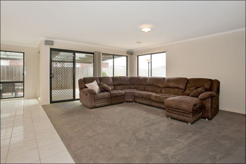 2-4 McCubbin Court, CORIO VIC 3214, Corio - Thumbnail 8