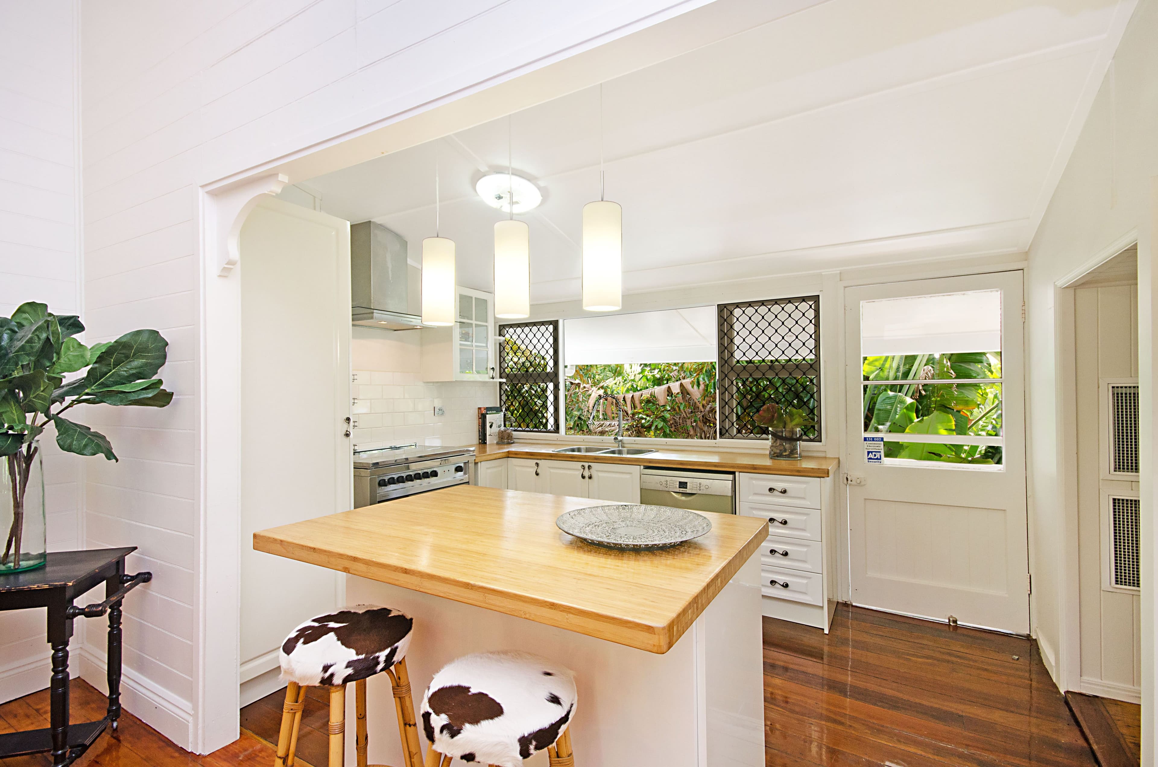 48 Alexandra Street, North Ward QLD 4810, North Ward - Thumbnail 3