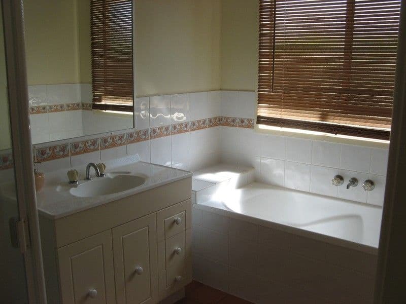 4 Horizon Place, REDLAND BAY QLD 4165, Redland Bay - Thumbnail 4