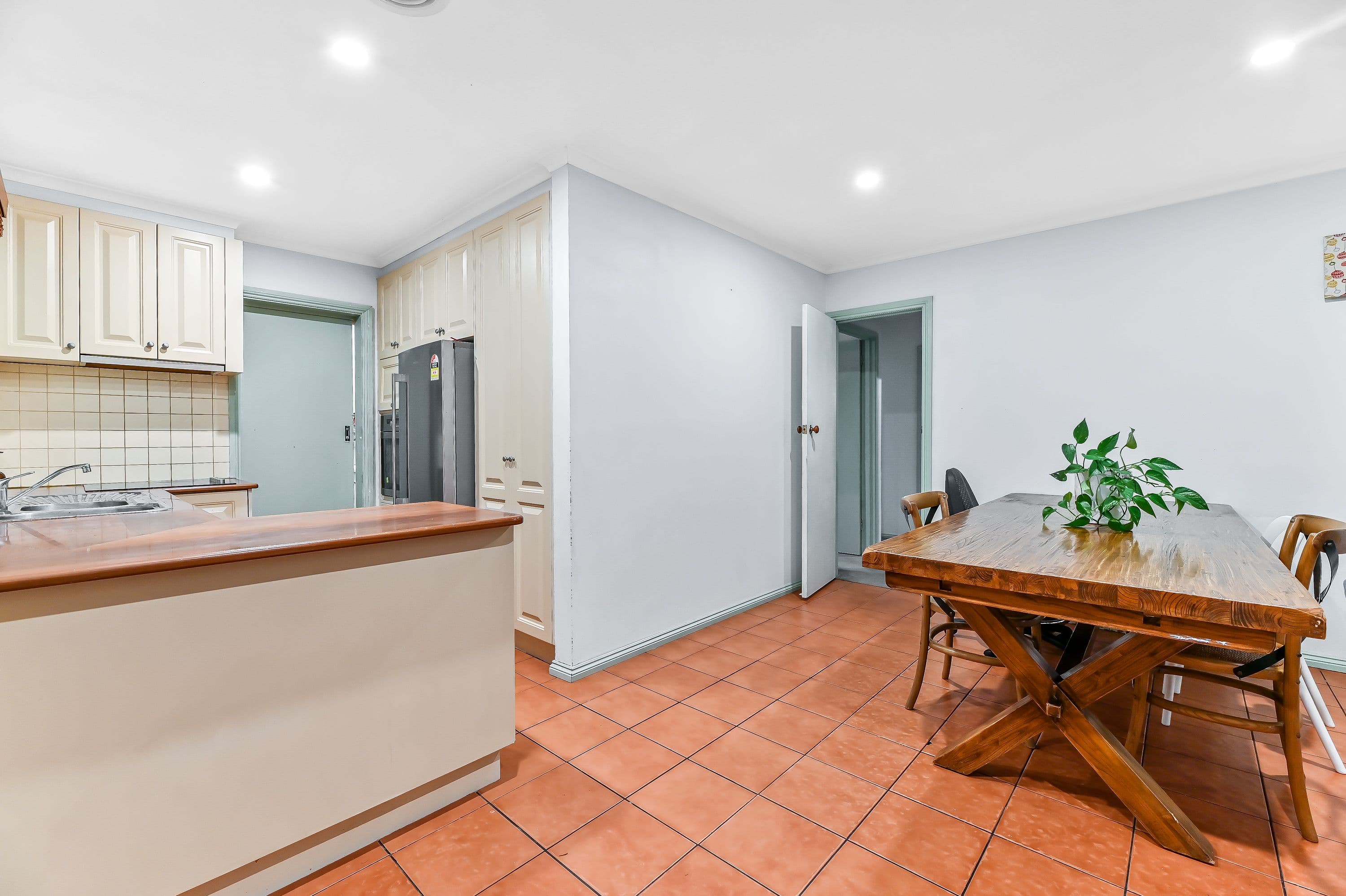 195 Brandon Park Drive, Wheelers Hill VIC 3150, Wheelers Hill - Thumbnail 2