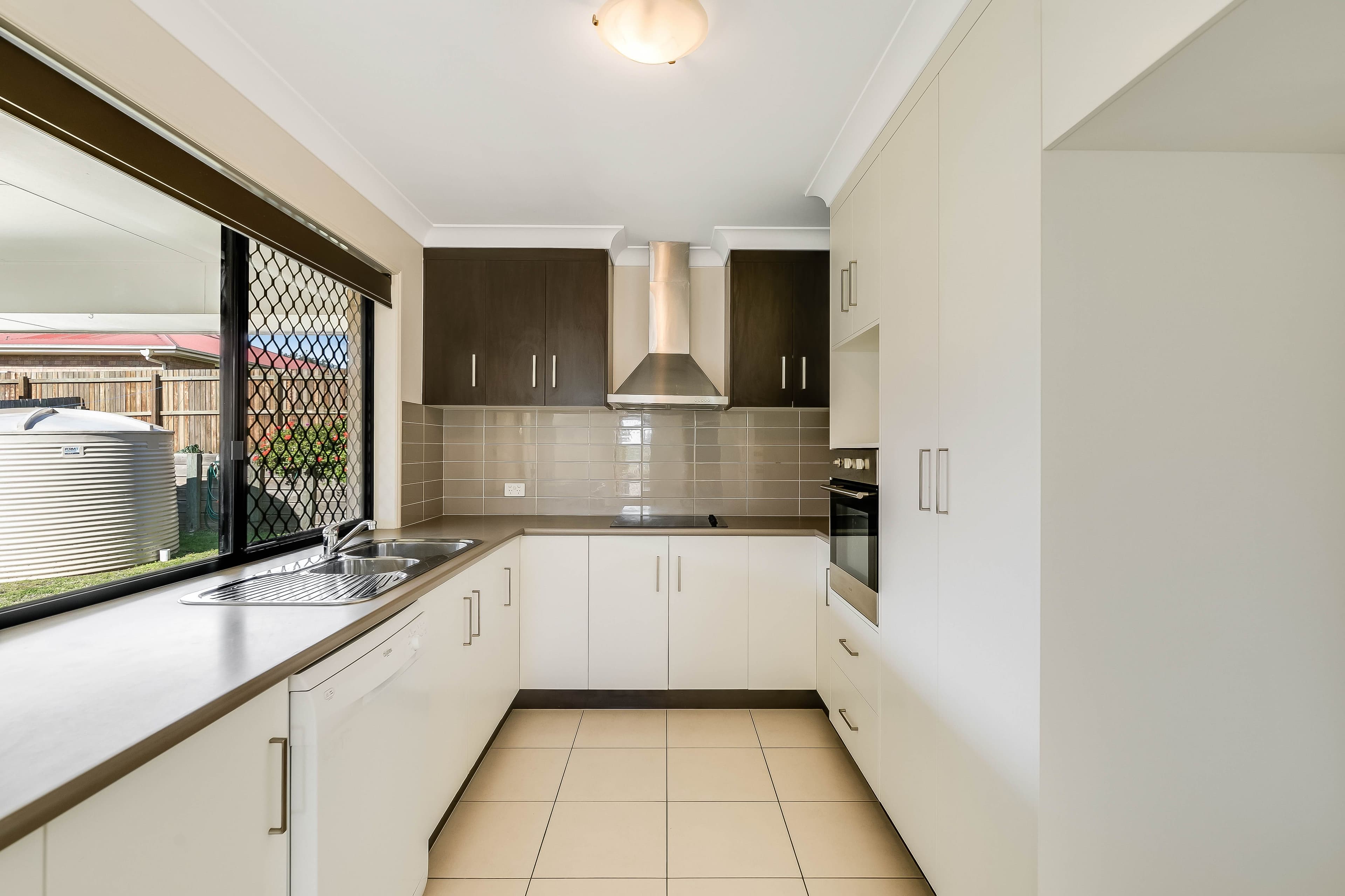 16 Balonne Drive, Glenvale QLD 4350, Glenvale - Thumbnail 2