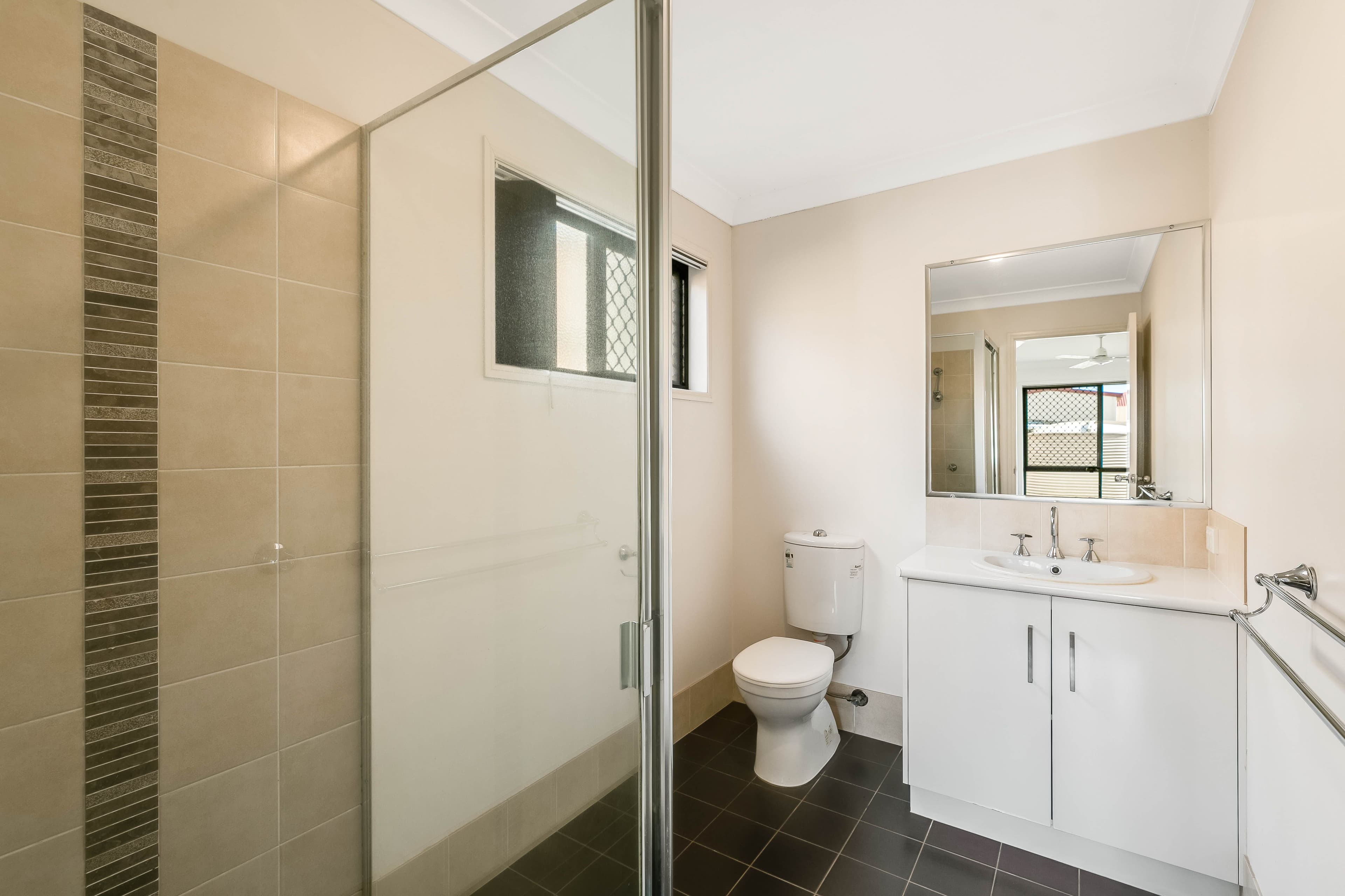 16 Balonne Drive, Glenvale QLD 4350, Glenvale - Thumbnail 7