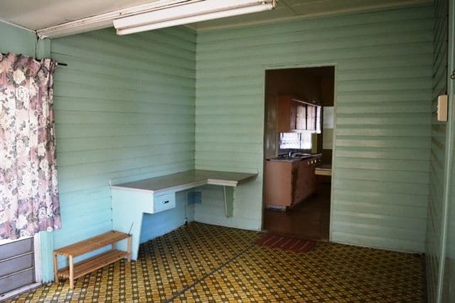 27 Coronation Drive, Blackall QLD 4472, Blackall - Thumbnail 2
