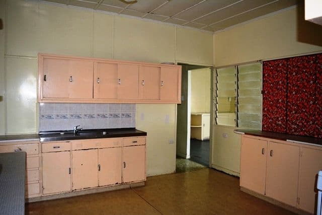 27 Coronation Drive, Blackall QLD 4472, Blackall - Thumbnail 3