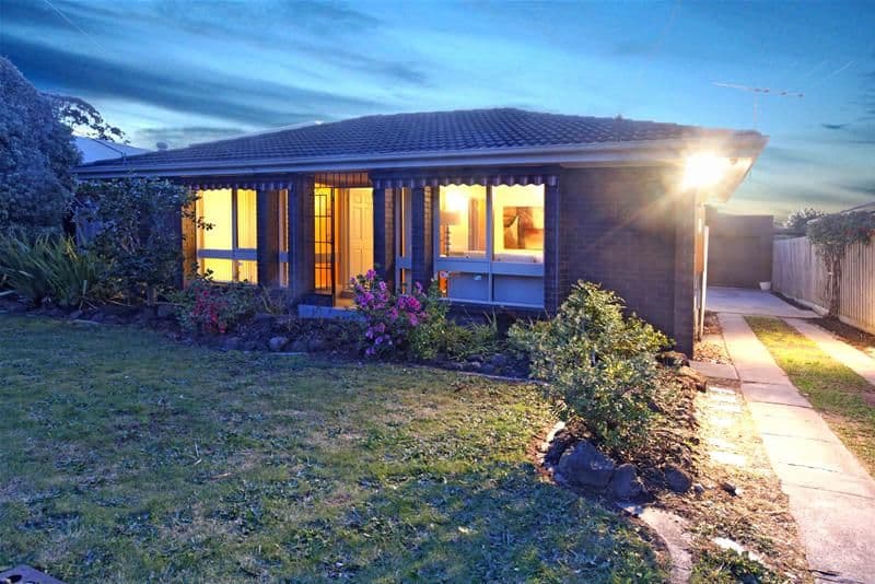 35 Windsor Crescent, BUNDOORA VIC 3083, Bundoora - Thumbnail 2
