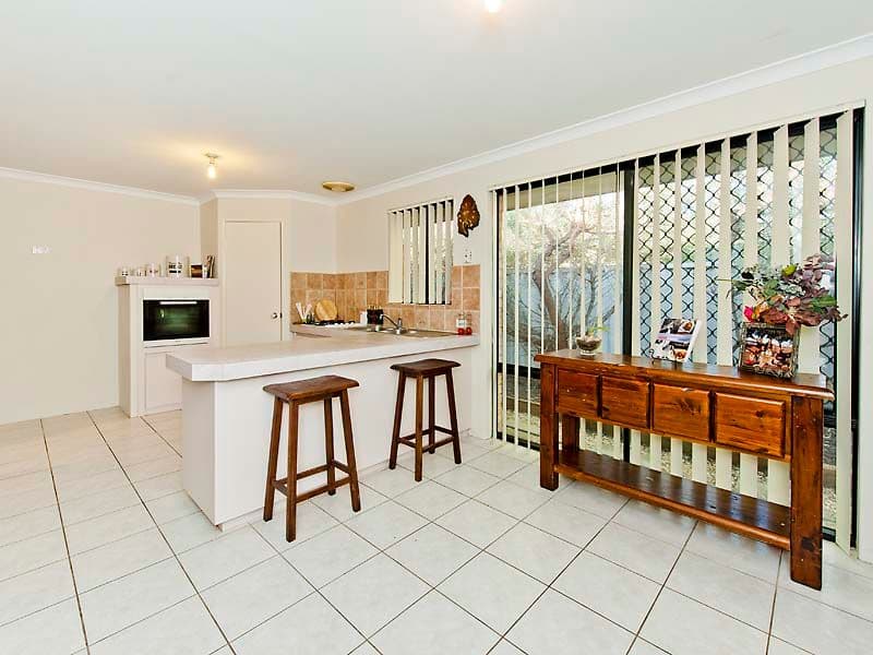 23 Menora Loop, Warnbro WA 6169, Warnbro - Thumbnail 2