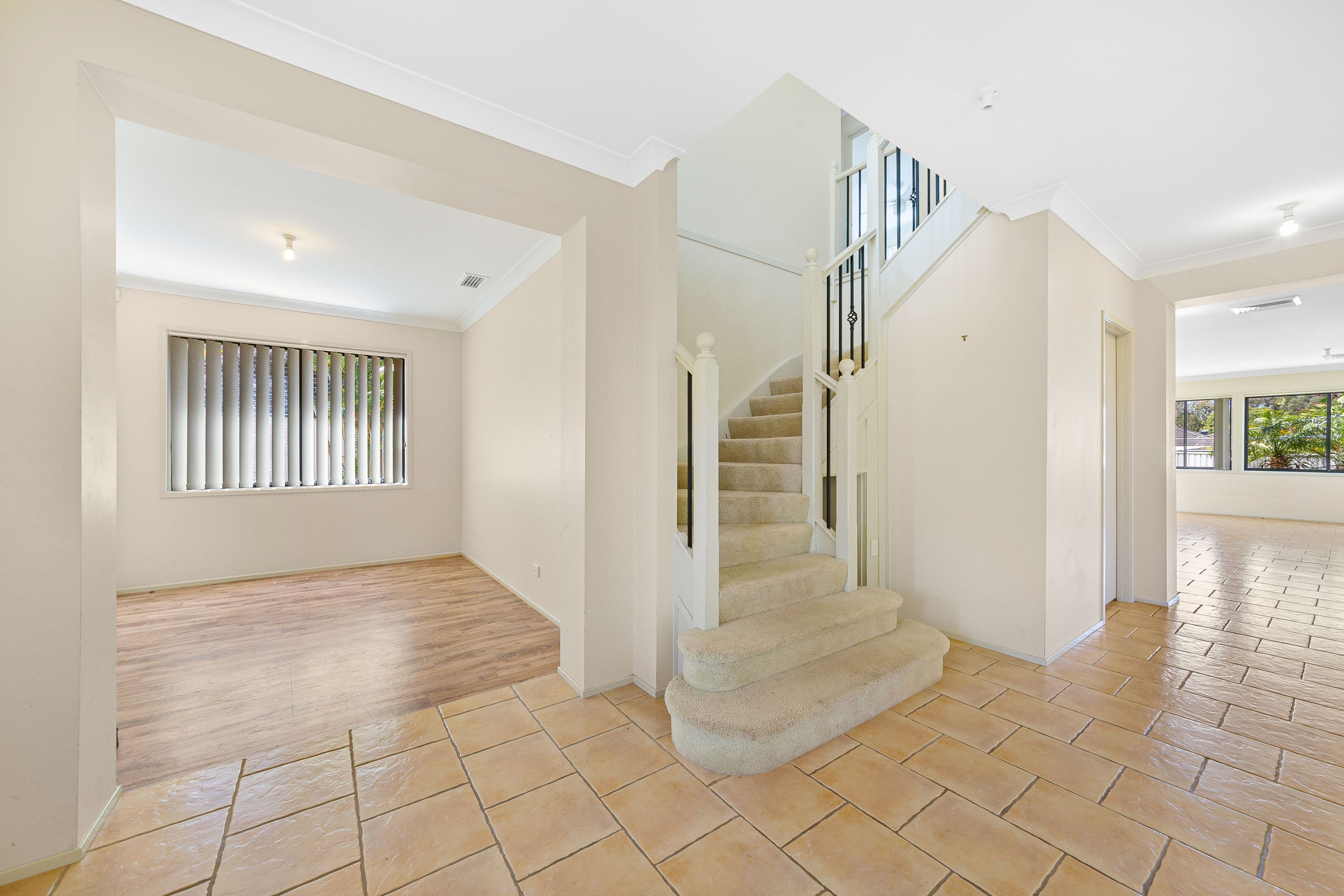 78 White Swan Avenue, Blue Haven NSW 2262, Blue Haven - Thumbnail 6