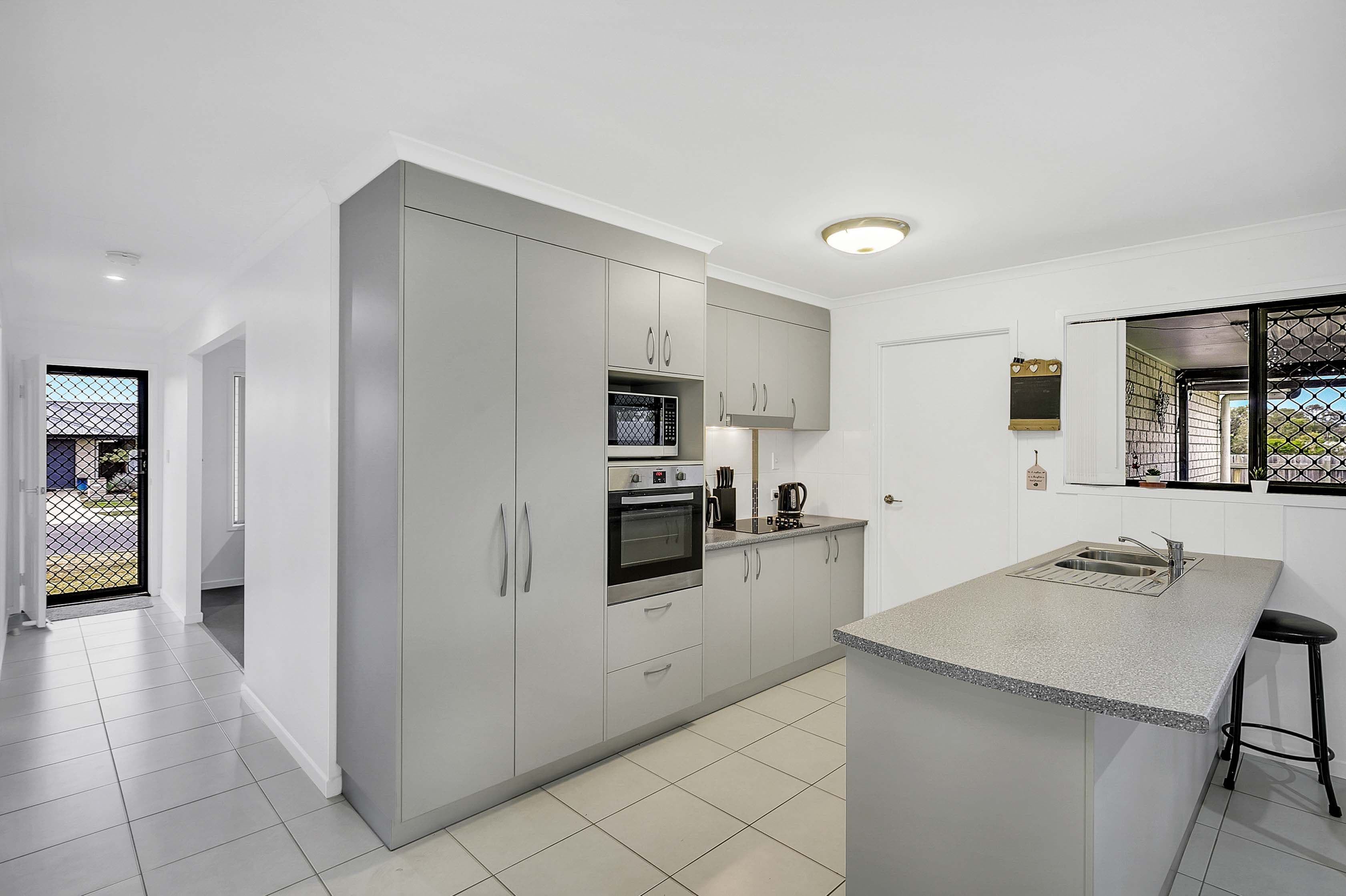 2 Shearwater Street, Kawungan QLD 4655, Kawungan - Thumbnail 2