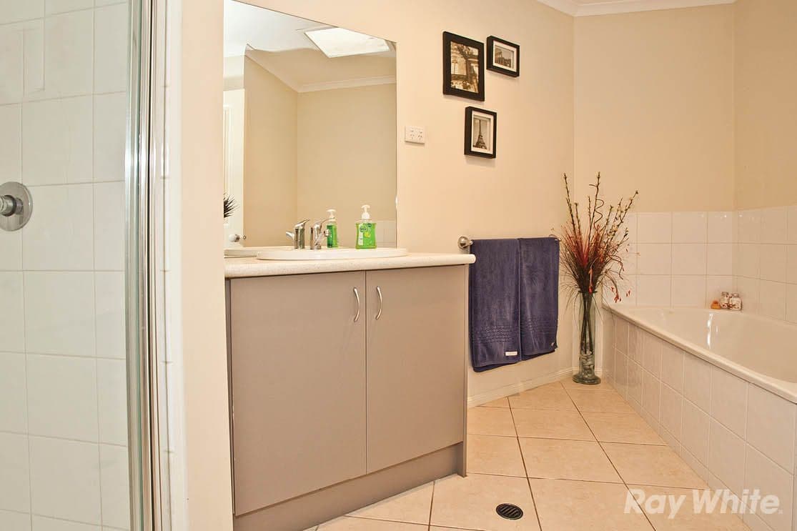 22 Tulloch Grove, GLEN WAVERLEY VIC 3150, Glen Waverley - Thumbnail 6