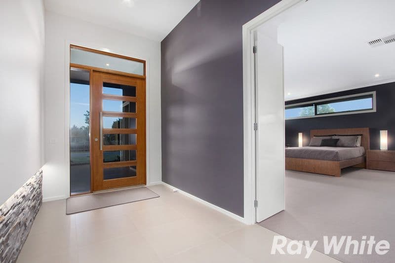 1 Lomandra Court, Pakenham VIC 3810, Pakenham - Thumbnail 3