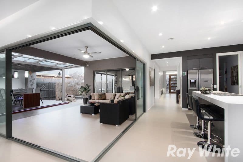1 Lomandra Court, Pakenham VIC 3810, Pakenham - Thumbnail 8