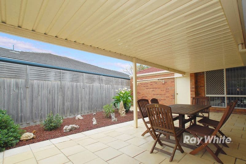 51 Raisell Road, CRANBOURNE WEST VIC 3977, Cranbourne West - Thumbnail 8
