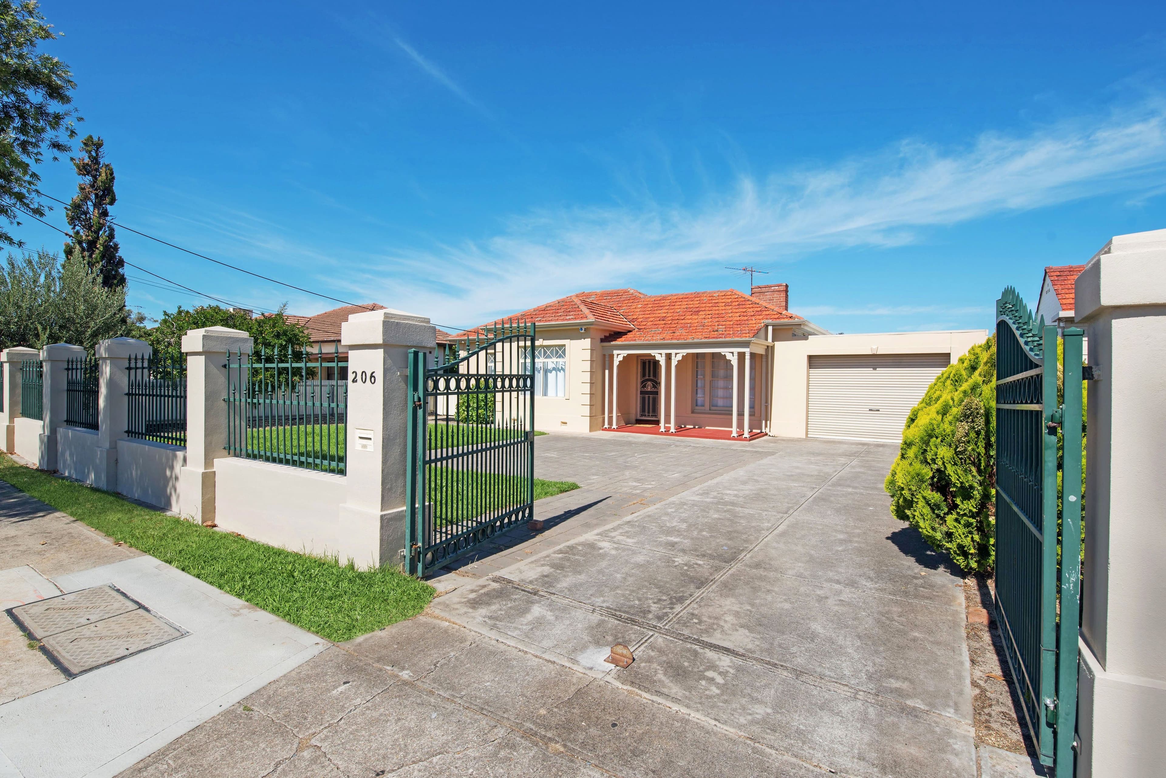 206 Findon Road, Findon SA 5023, Findon - Thumbnail 2