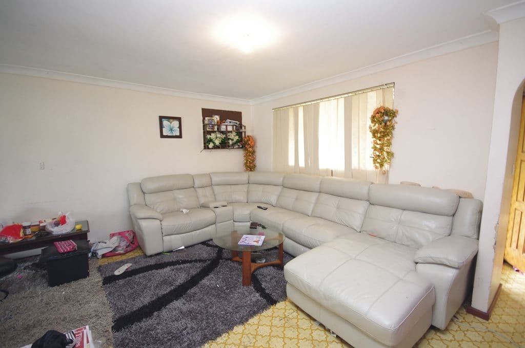 1 Whitehouse Drive, KOONDOOLA WA 6064, Koondoola - Thumbnail 3