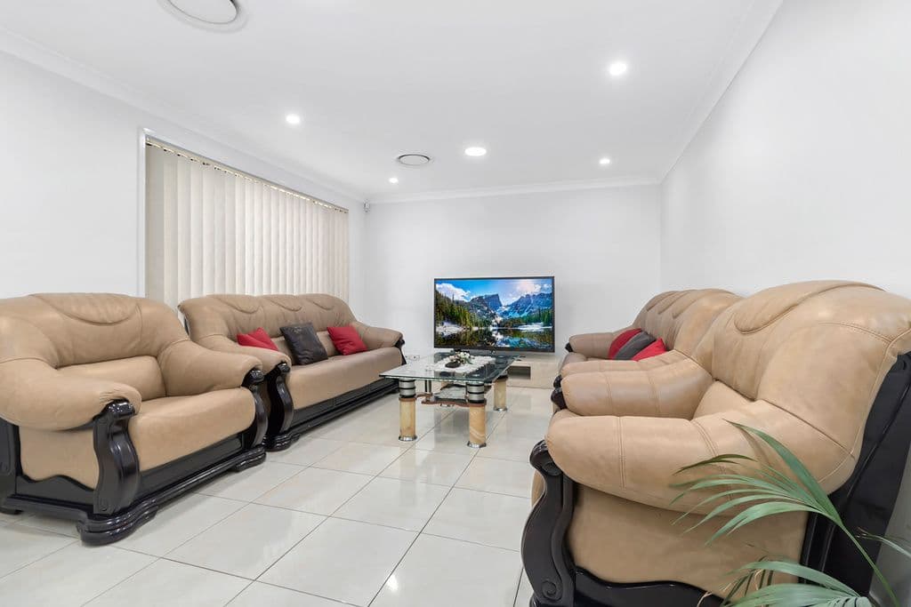 152 Quarry Road, Bossley Park - Thumbnail 3