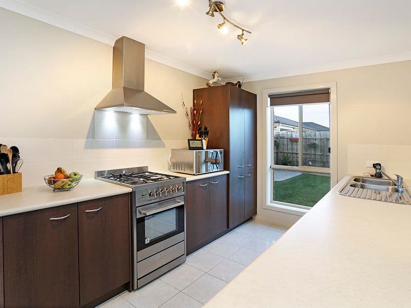 20 Beekeeper Road, ARMSTRONG CREEK VIC 3217, Armstrong Creek - Thumbnail 4