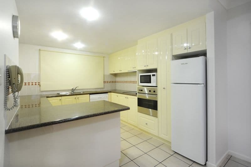 18 Golden Orchid Drive, AIRLIE BEACH QLD 4802, Airlie Beach - Thumbnail 4