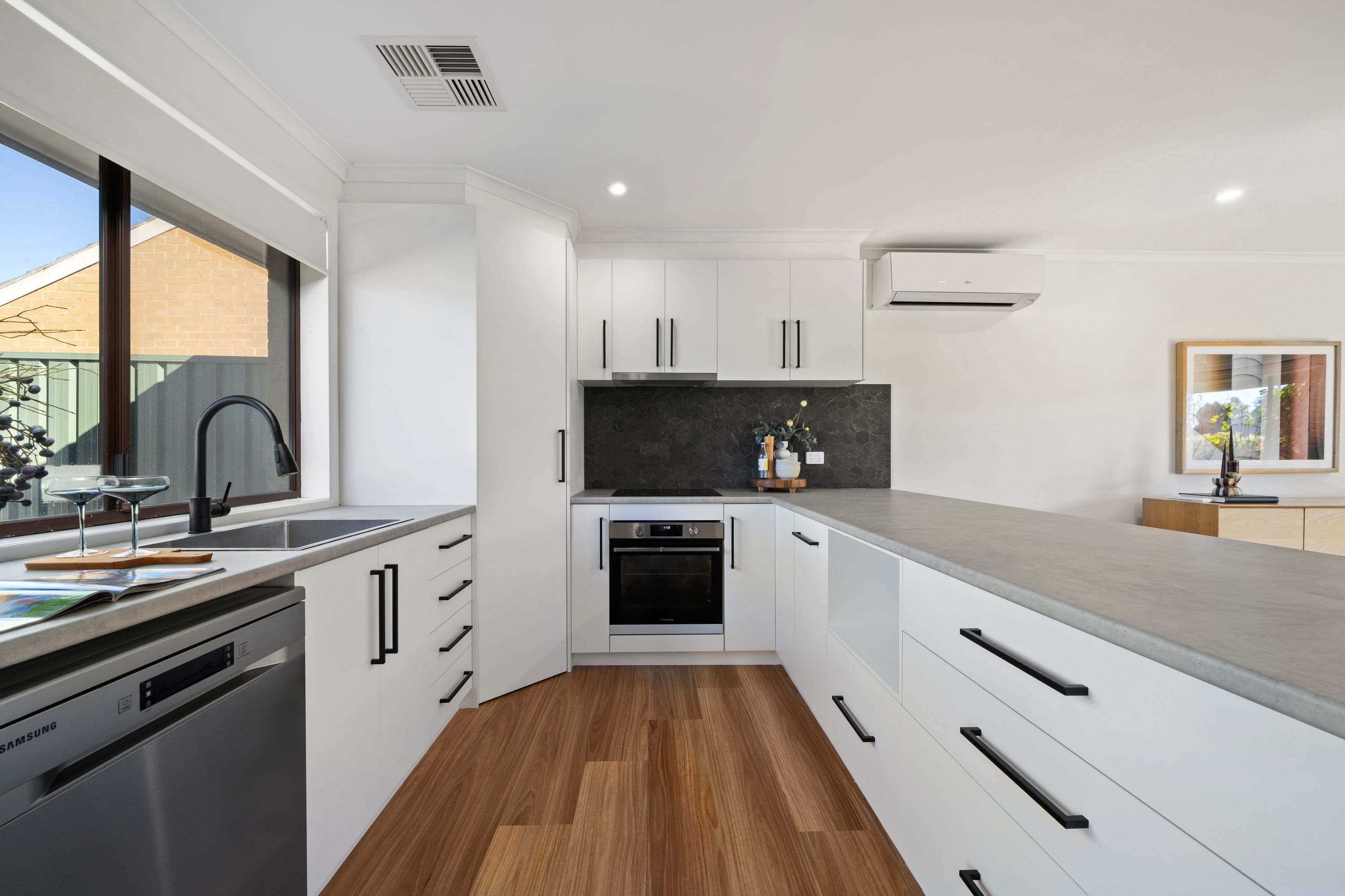 31 Le Souef Crescent, Florey ACT 2615, Florey - Thumbnail 3