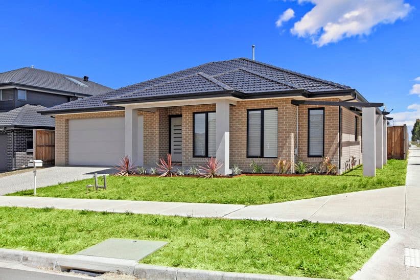 29 Grandstand Way, Epping VIC 3076, Epping - Image 1