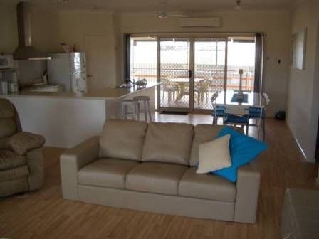 59 Captain Hutchinson Drive, POINT TURTON SA 5575, Point Turton - Thumbnail 3