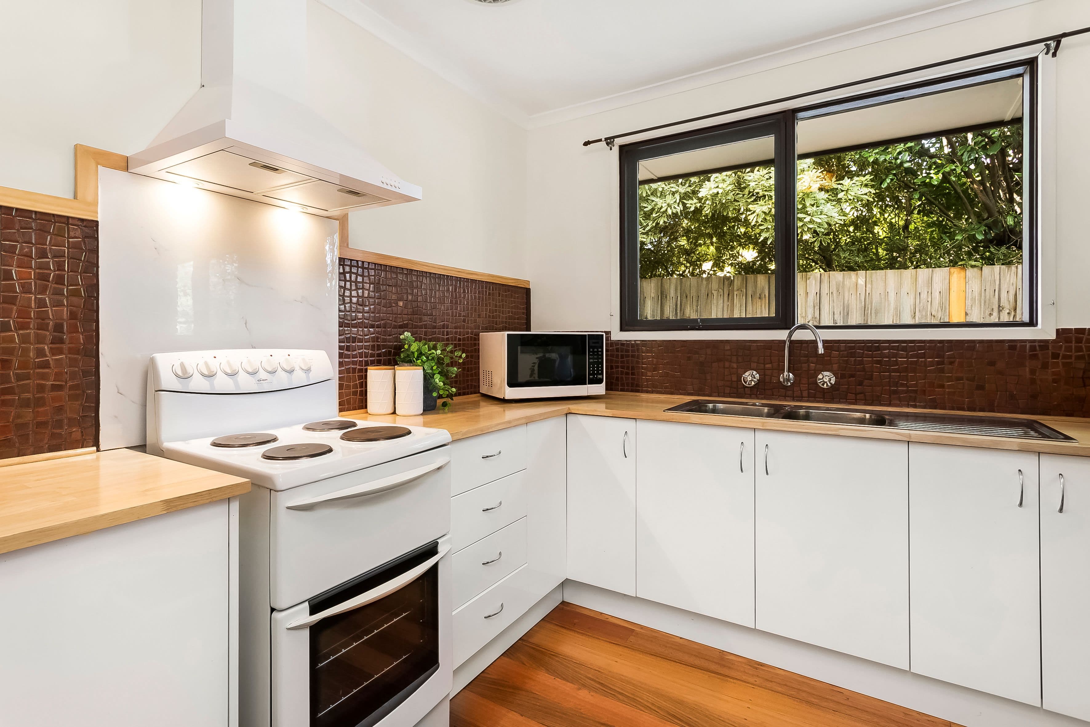1 Earlwood Drive, Wheelers Hill VIC 3150, Wheelers Hill - Thumbnail 2