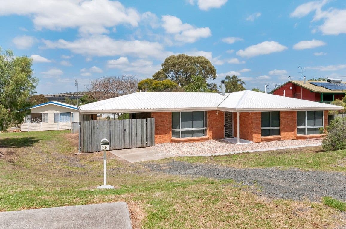 25 Catherine Crescent, Kingsthorpe QLD 4400, Kingsthorpe - Thumbnail 2