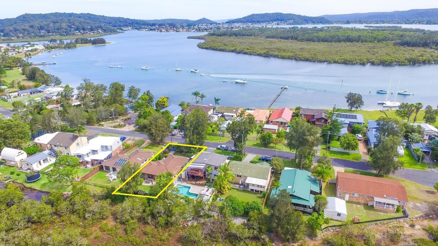 21 Morton Crescent, Davistown - Thumbnail 2