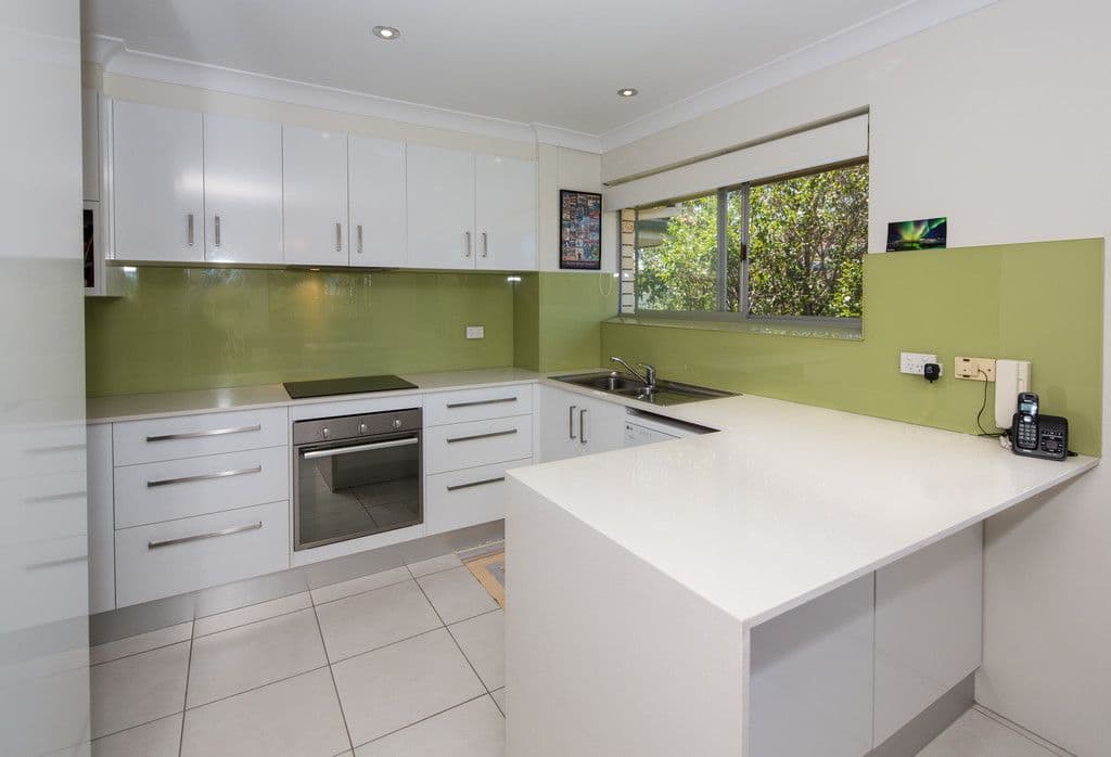 216 Marine Parade, Labrador QLD 4215, Labrador - Thumbnail 2