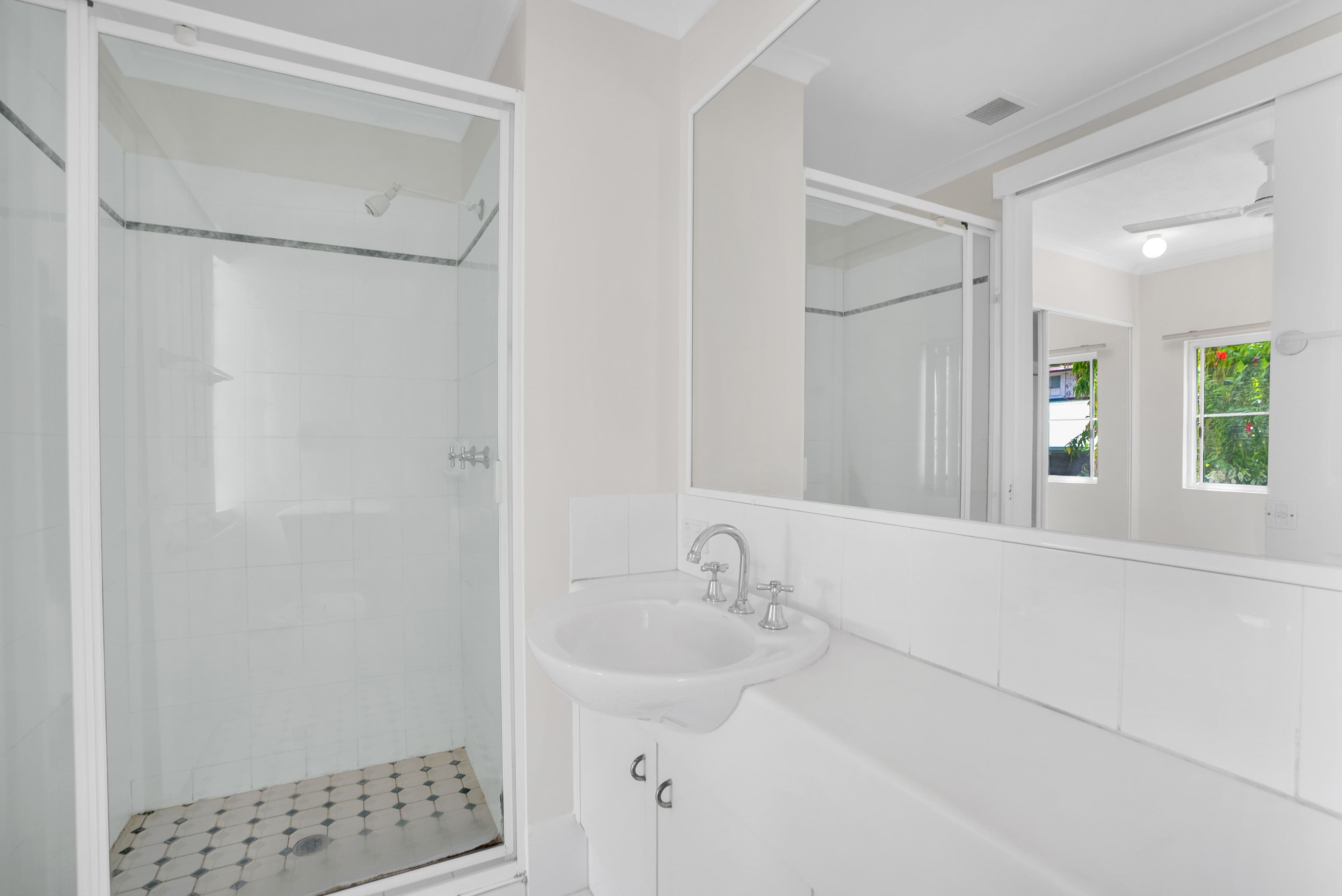 98-100 Moore Street, Trinity Beach QLD 4879, Trinity Beach - Thumbnail 5