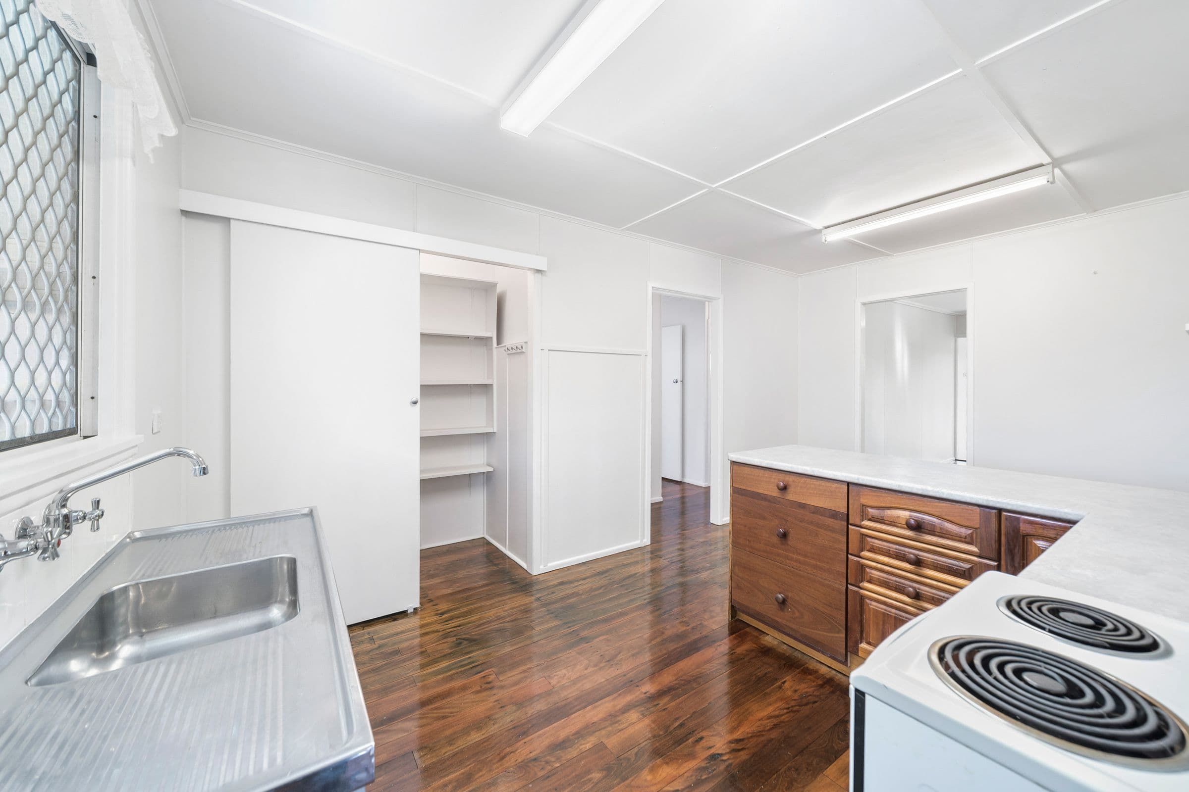 10 Brighton Street, Woody Point QLD 4019, Woody Point - Thumbnail 6