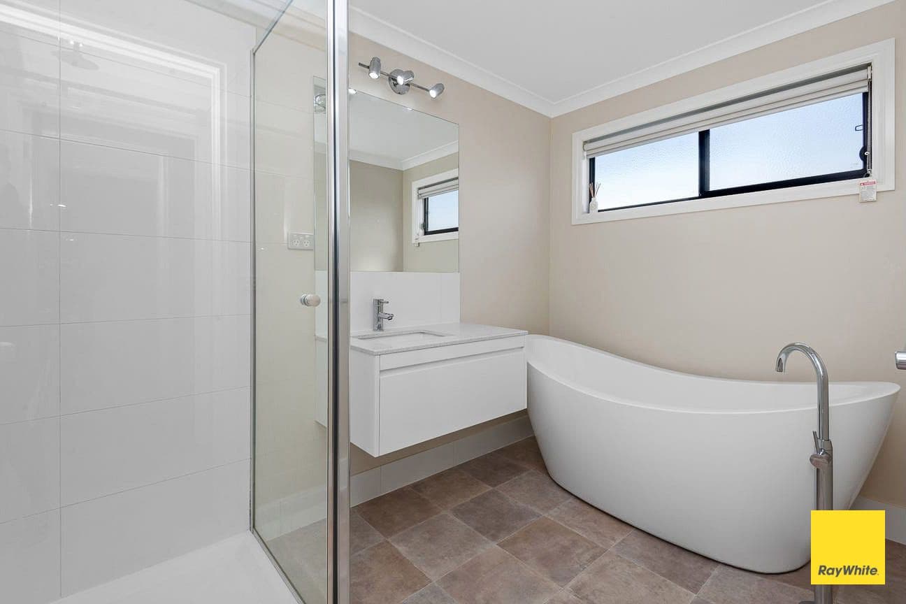 15 Daniel Street, Long Gully VIC 3550, Long Gully - Thumbnail 7