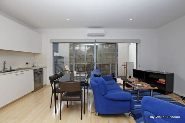 11 Waxflower Crescent, Bundoora VIC 3083, Bundoora - Thumbnail 2