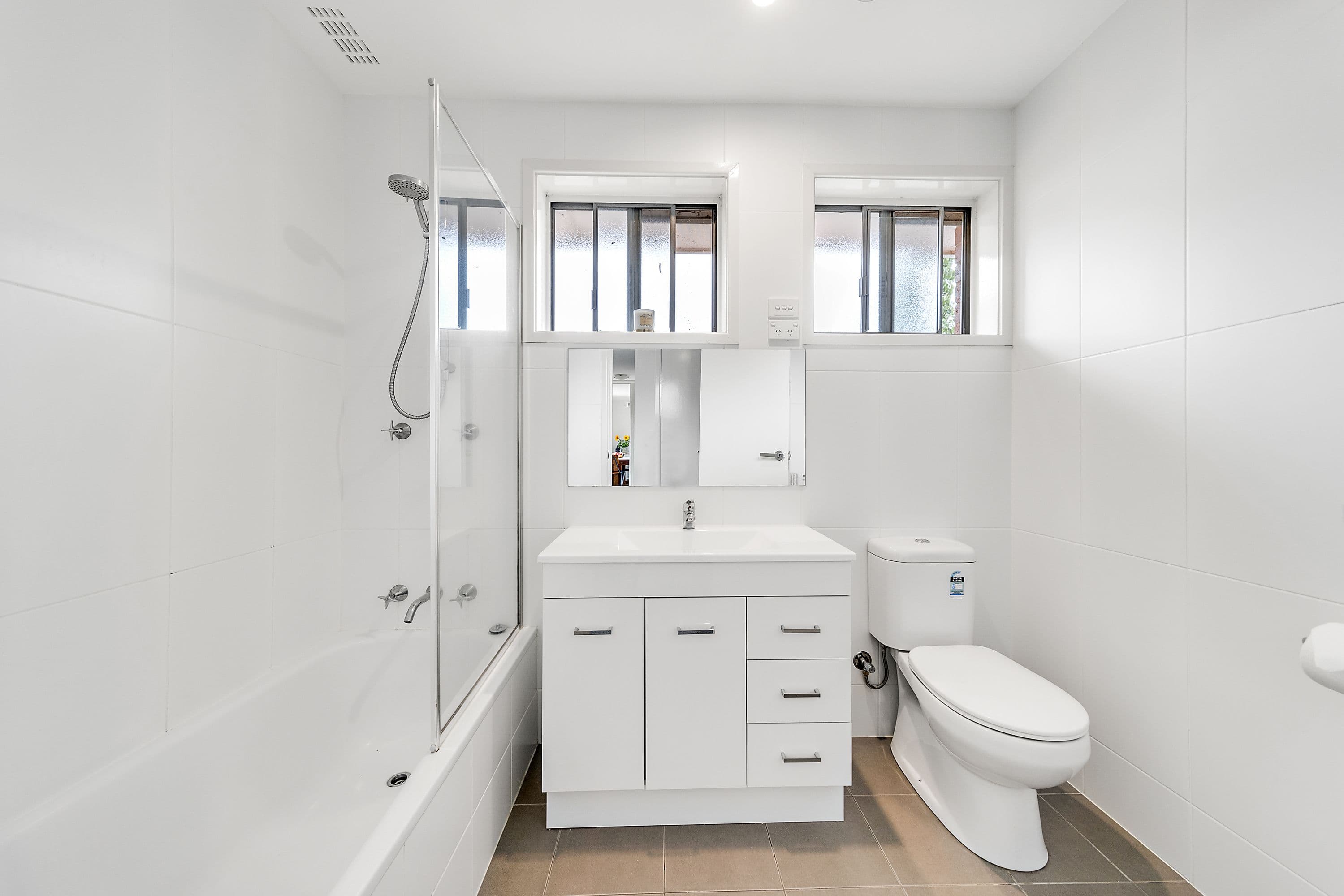 11 Biffin Street, Cook ACT 2614, Cook - Thumbnail 8