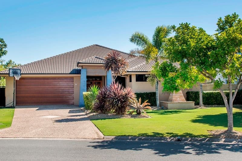35 Calmwater Crescent, HELENSVALE QLD 4212, Helensvale - Thumbnail 2
