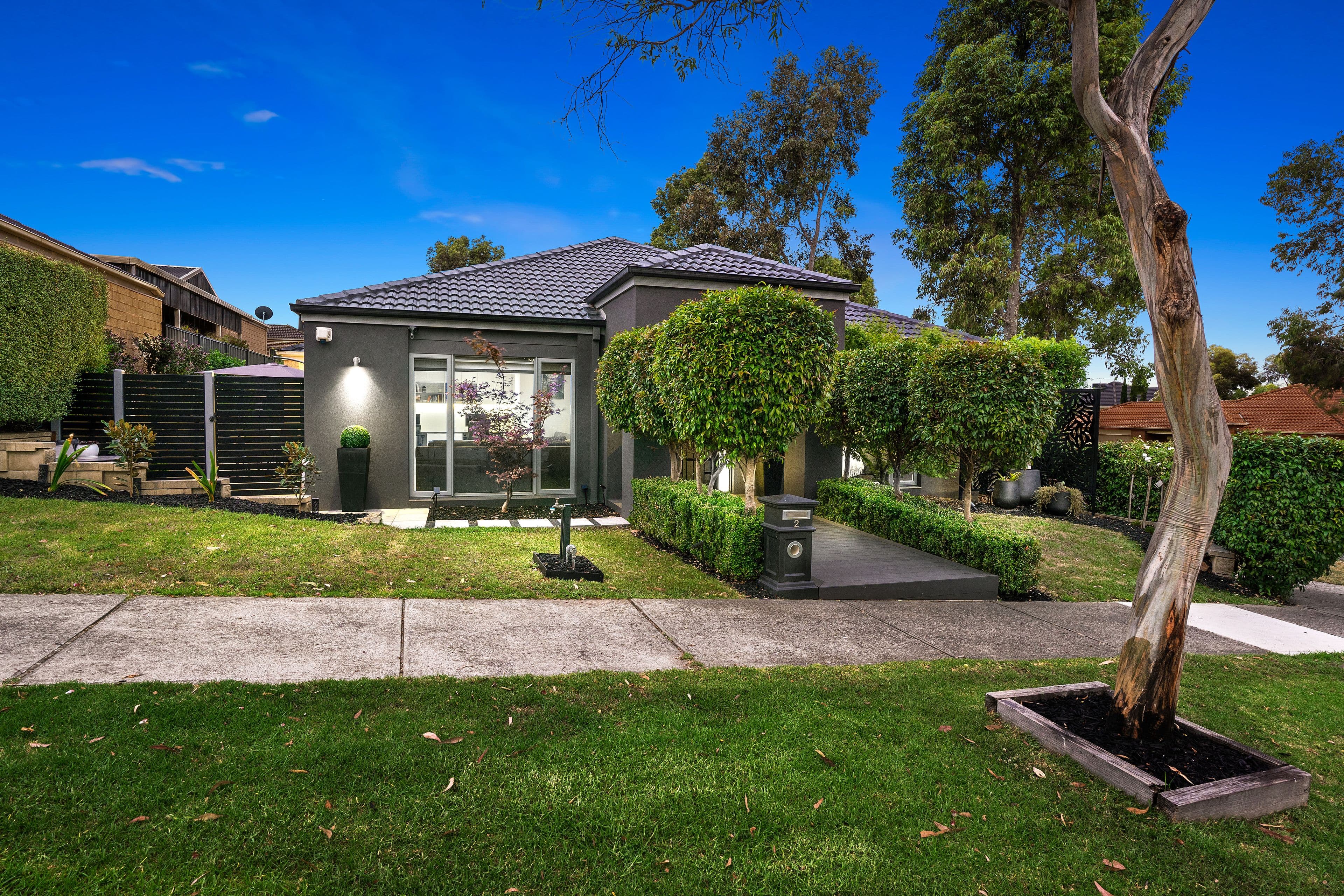 2 Palais Crescent, South Morang VIC 3752, South Morang - Thumbnail 2