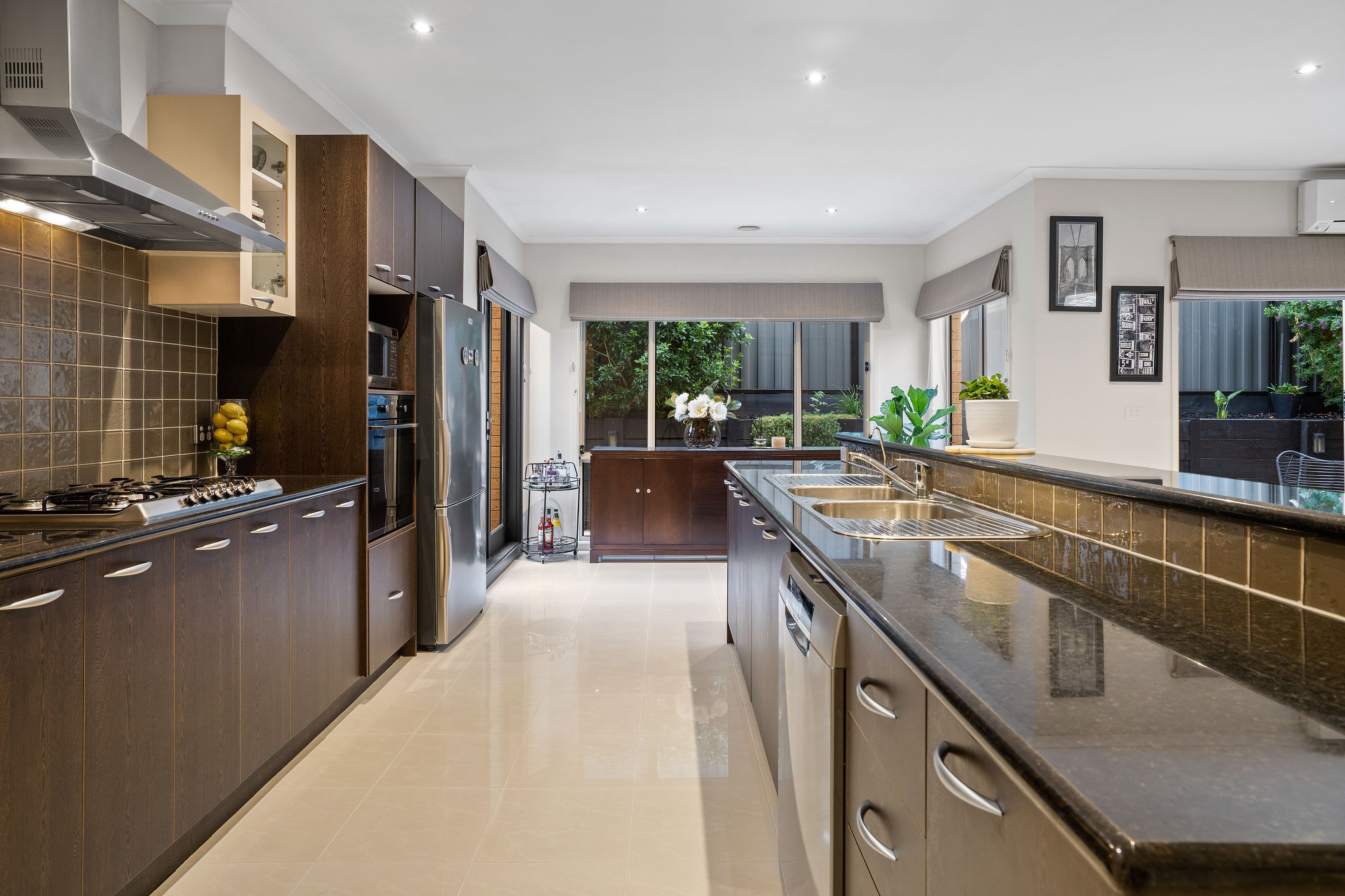 2 Palais Crescent, South Morang VIC 3752, South Morang - Thumbnail 6