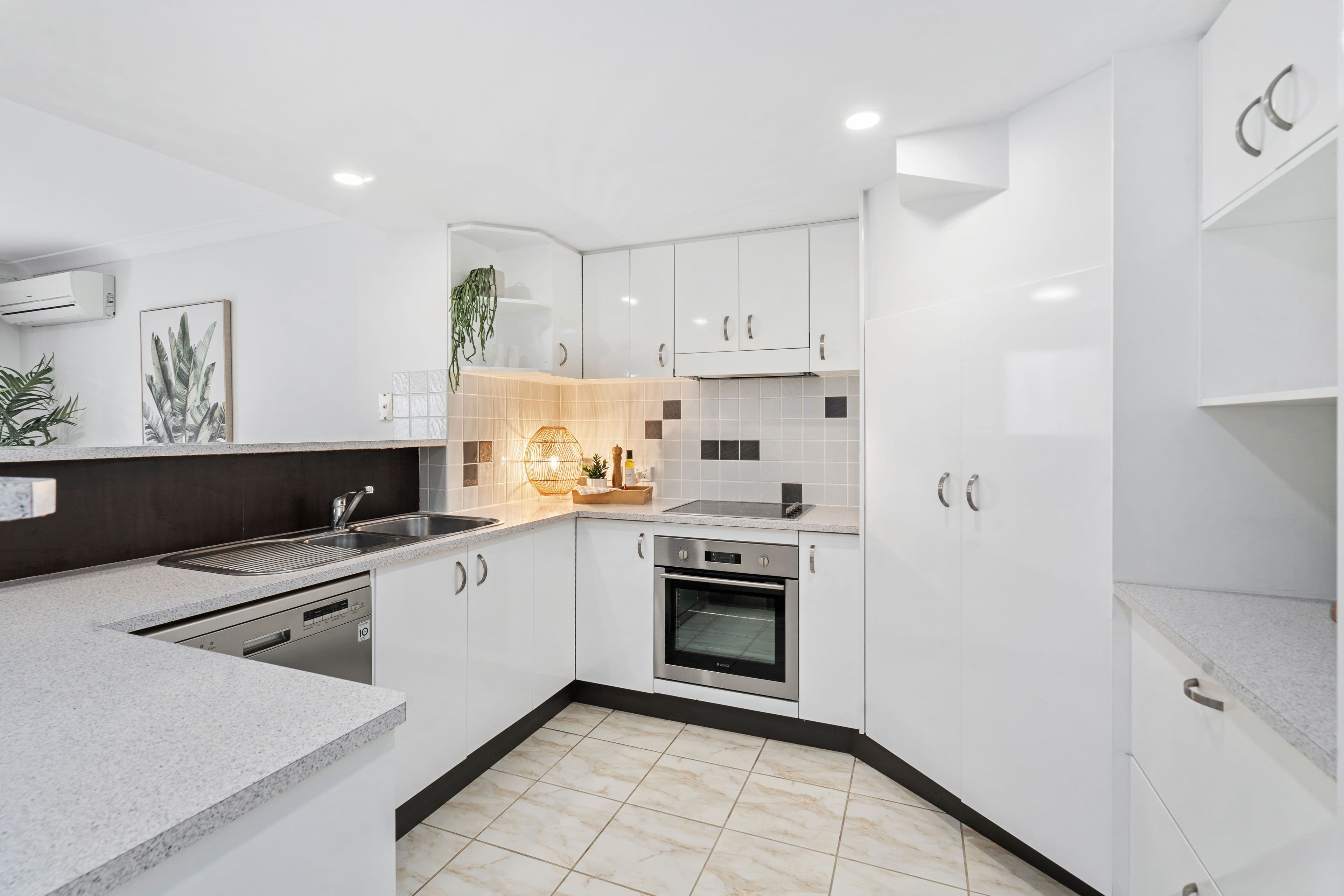 28 Hill Crescent, Carina Heights QLD 4152, Carina Heights - Thumbnail 4