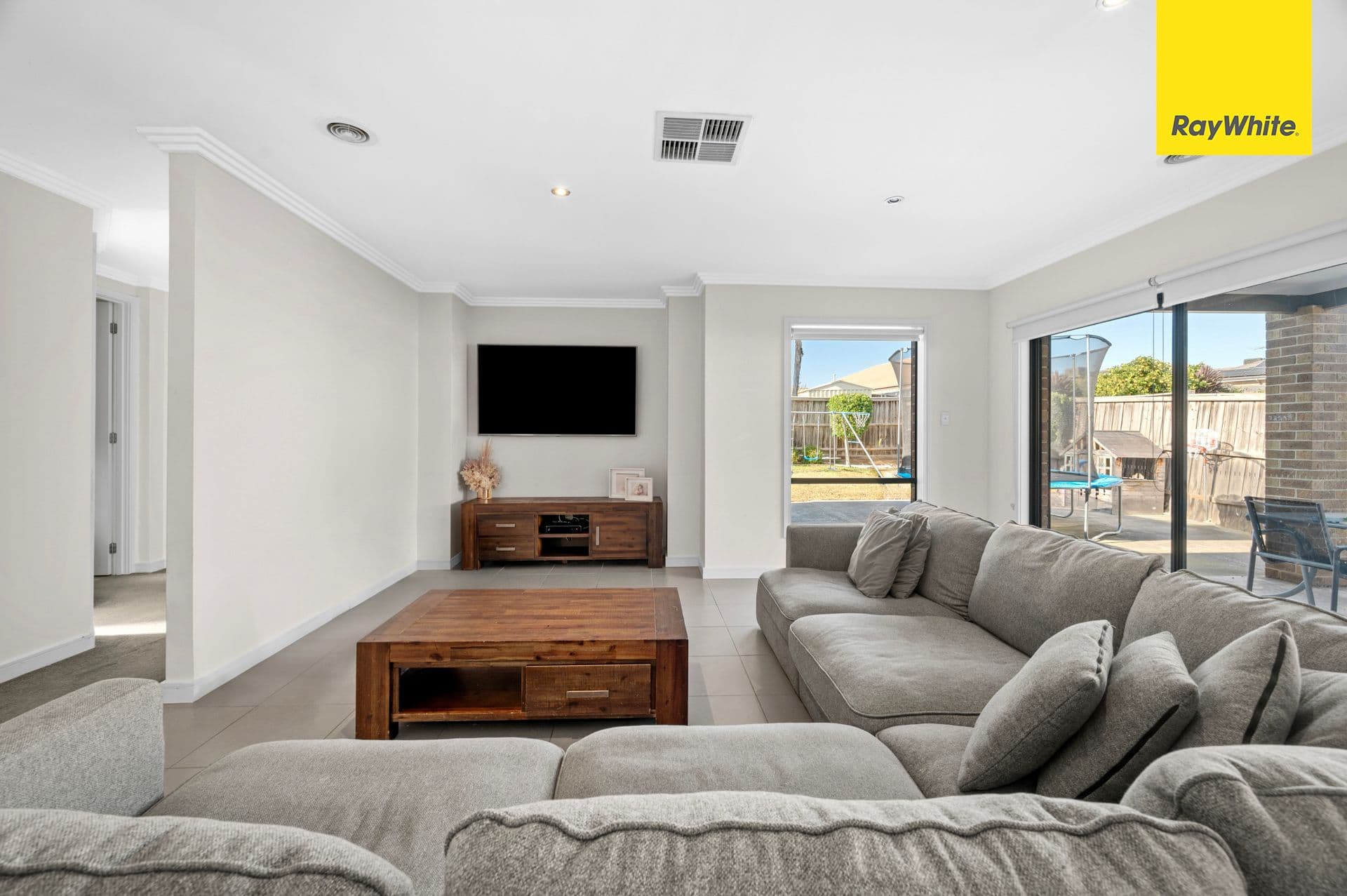 32 Arnolds Creek Boulevard, HARKNESS VIC 3337, Harkness - Thumbnail 7