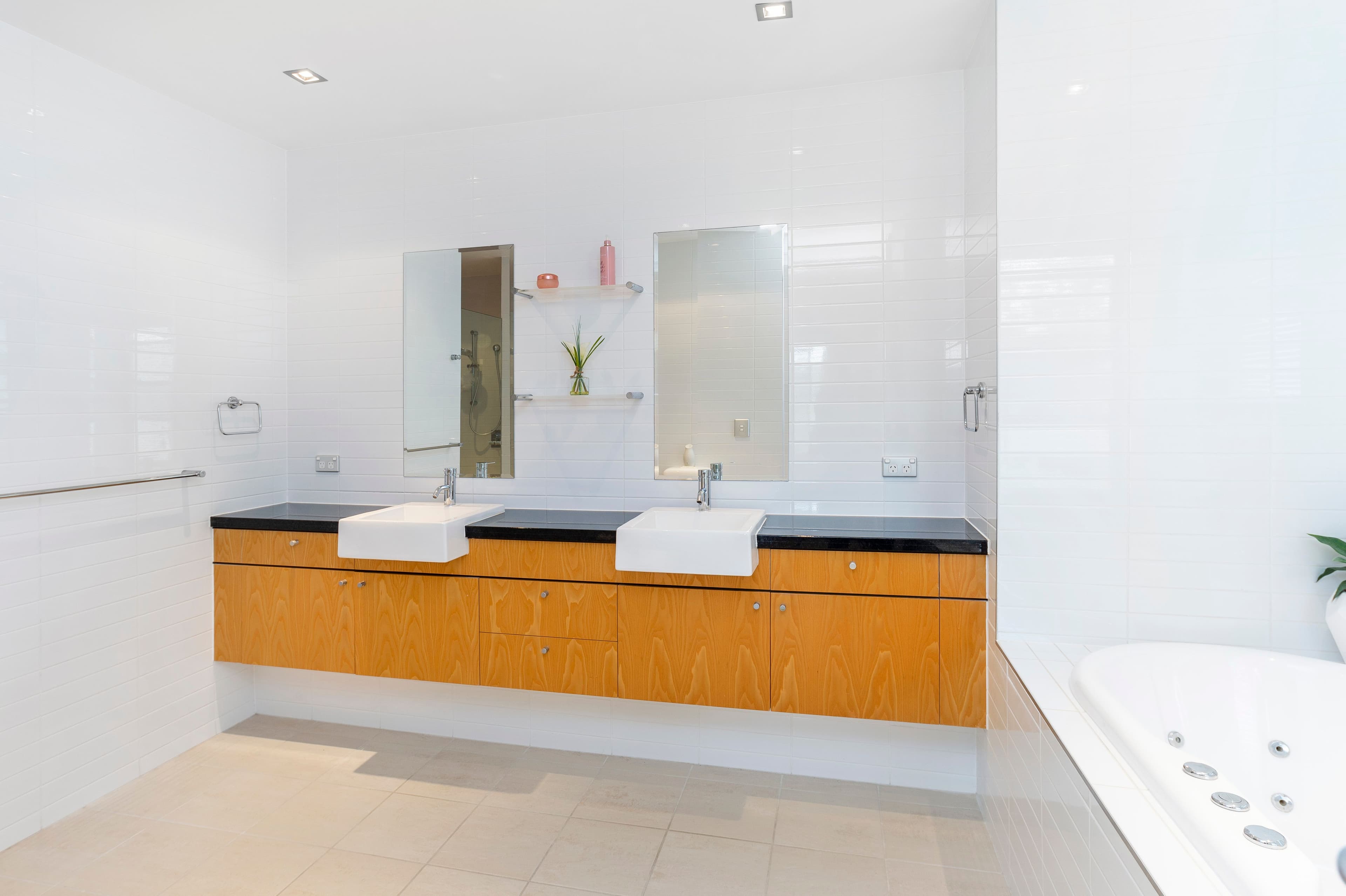5220 Bay Hill Terrace, Sanctuary Cove QLD 4212, Sanctuary Cove - Thumbnail 8