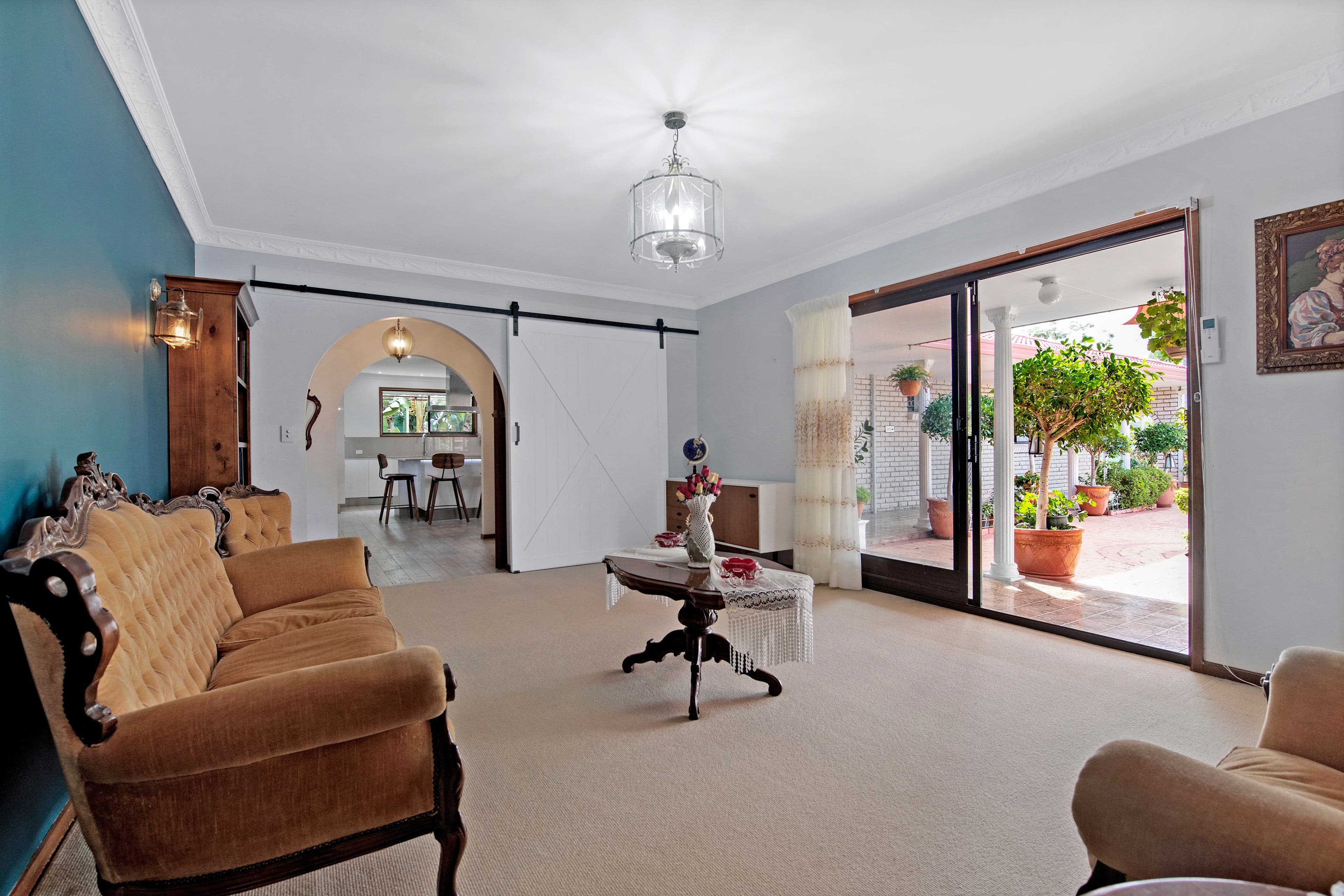4 Bribie Court, Mermaid Waters QLD 4218, Mermaid Waters - Thumbnail 5